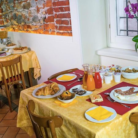 Hotel Sole Sesto Calende Dış mekan fotoğraf